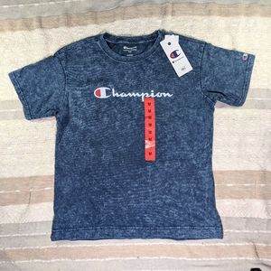 NWT Champion Center Logo T-Shirt Acid Wash Blue Crewneck Top Womens Medium